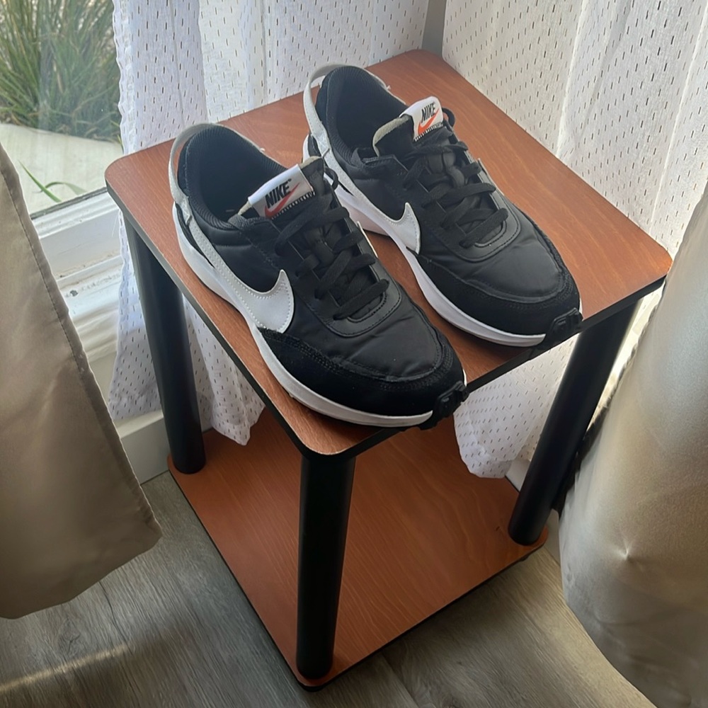 Nike Women Waffle Sneaker ( Panda Colors)